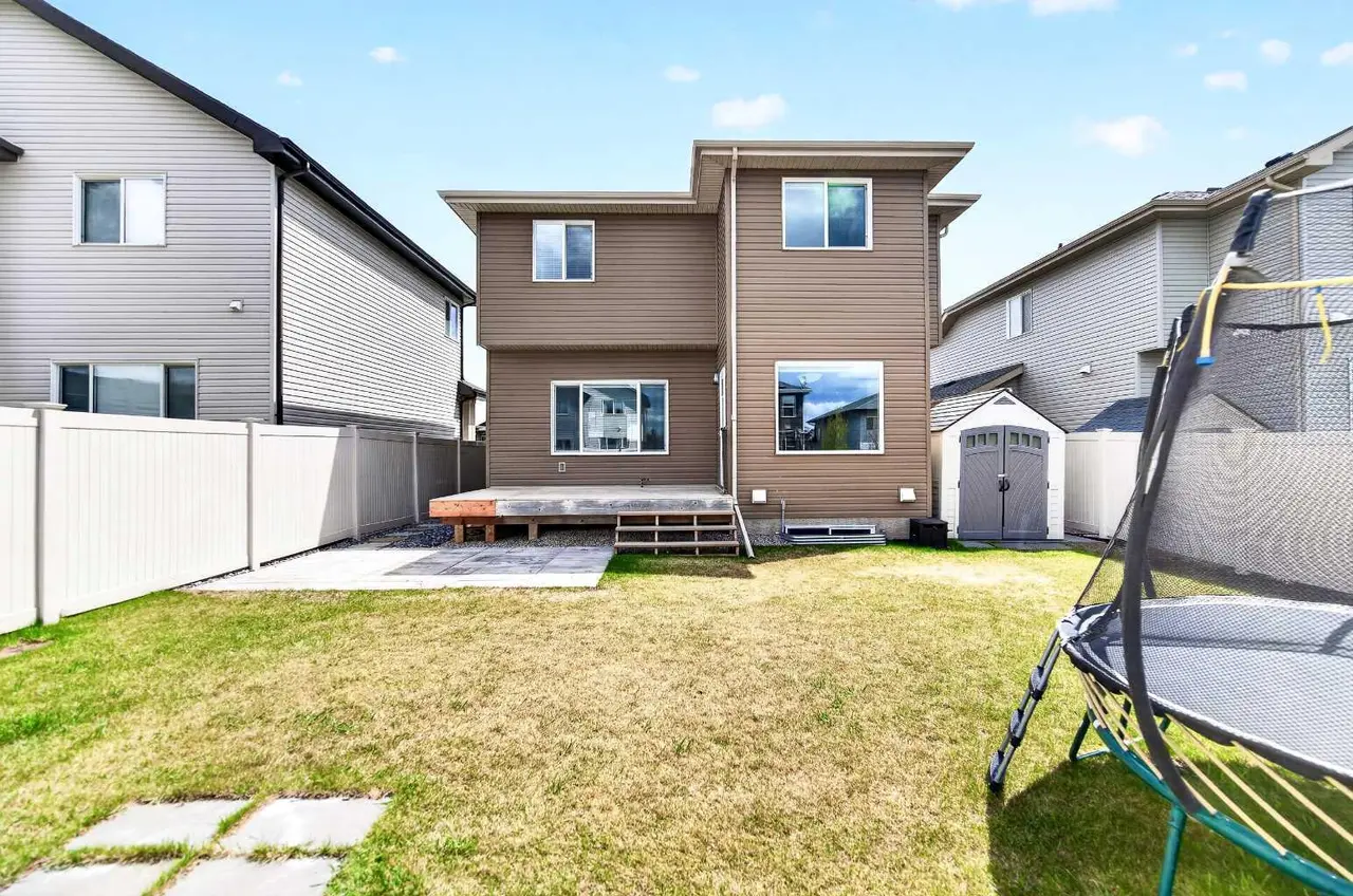 22 Caribou Crescent 