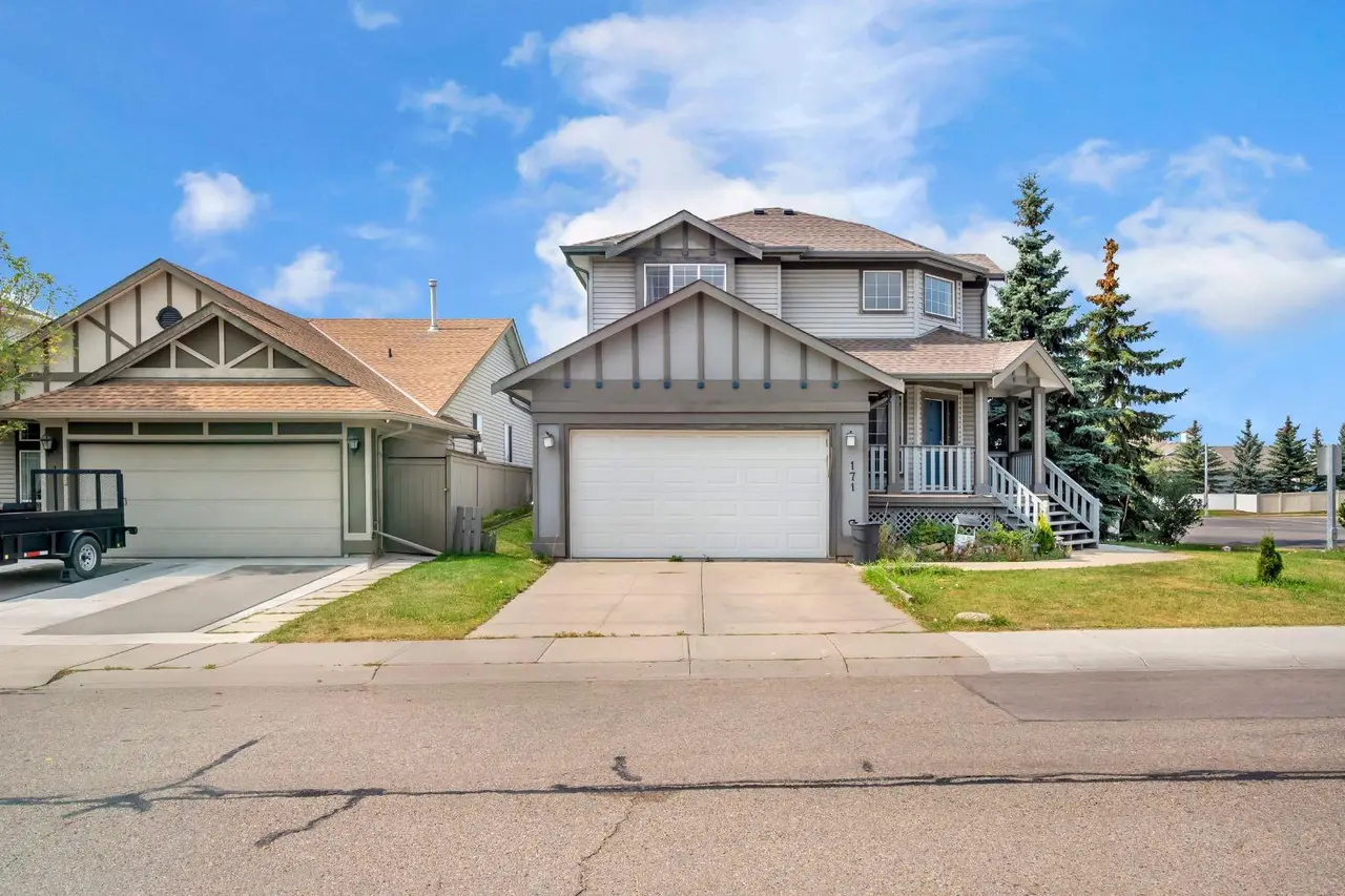 171 Willowbrook Drive NW