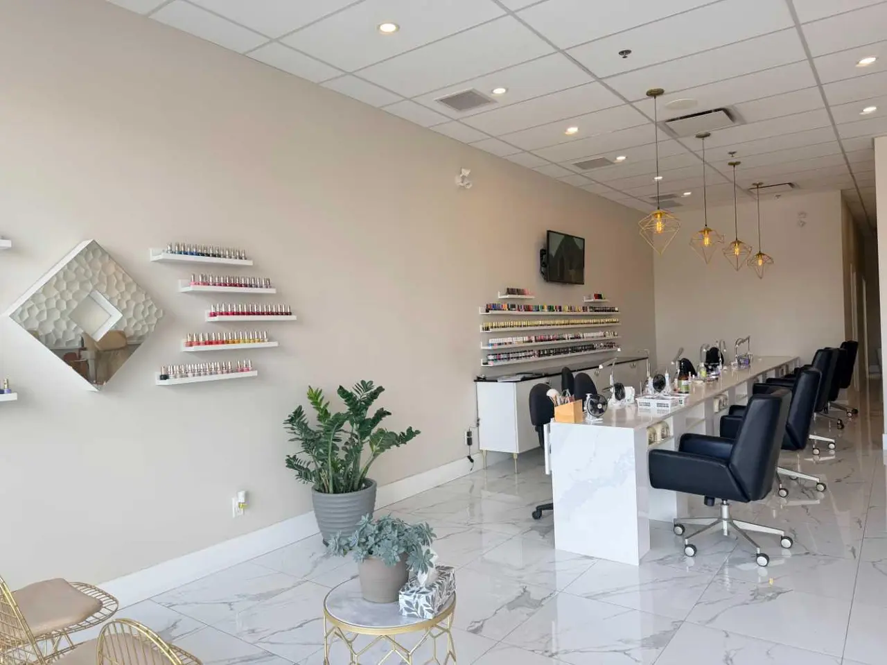 123 Macleod Trail
