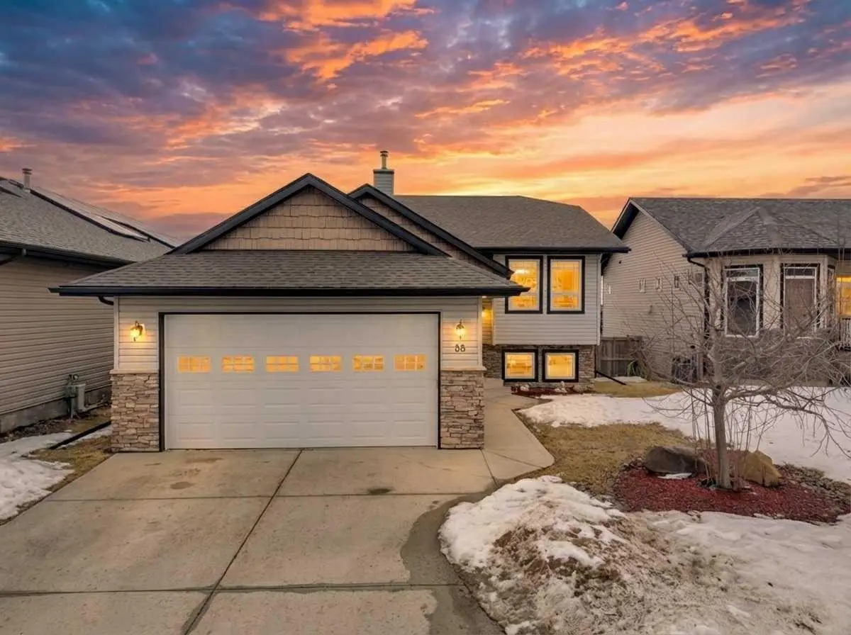 88 Valentine Crescent