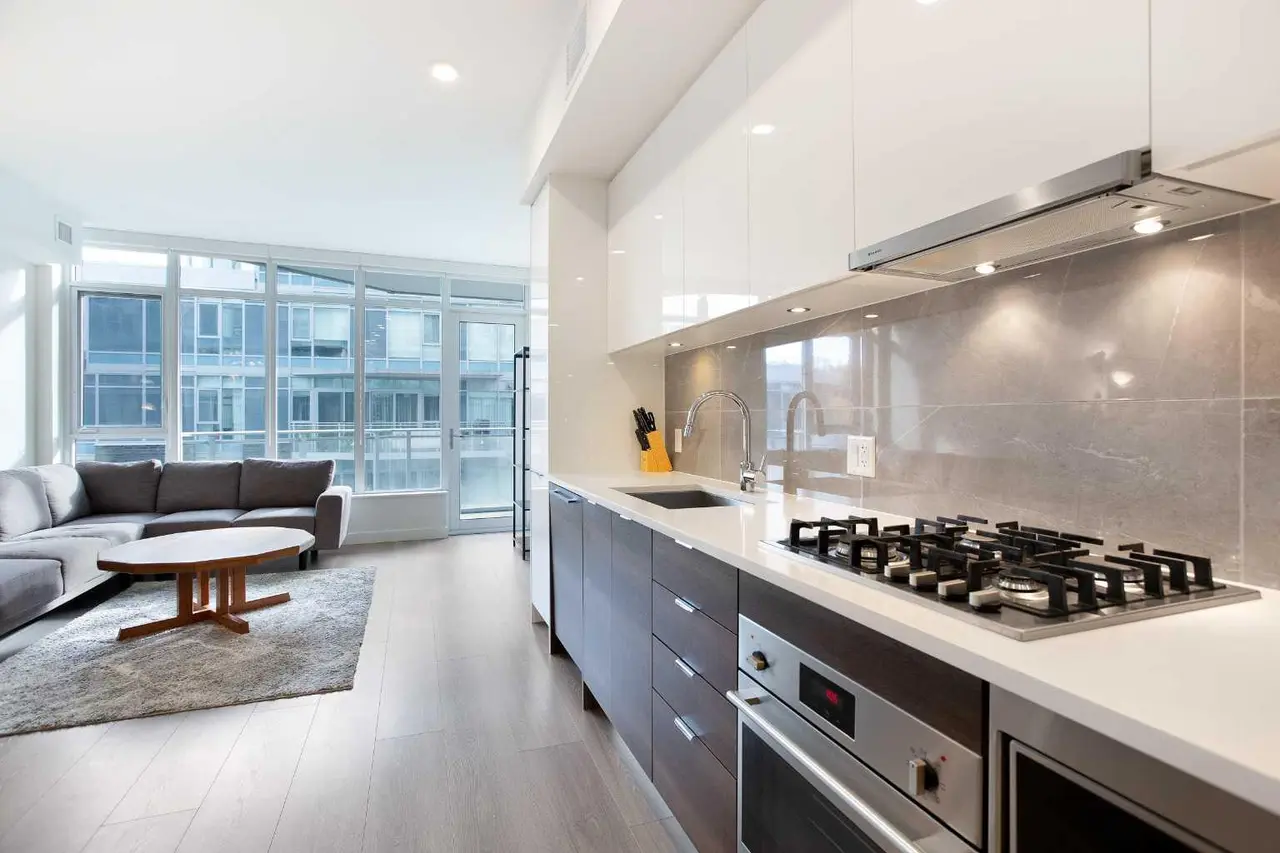 311, 138 Waterfront Court SW
