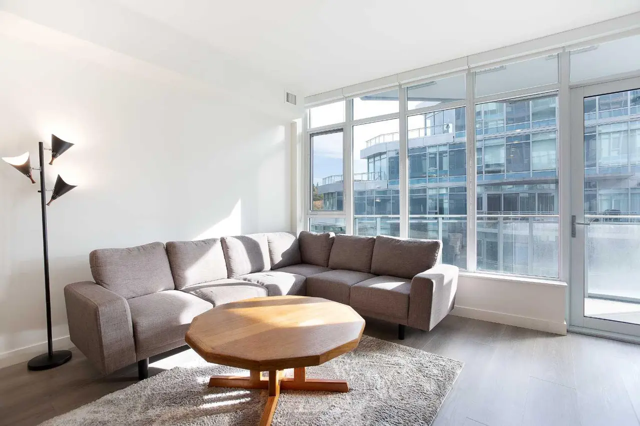 311, 138 Waterfront Court SW
