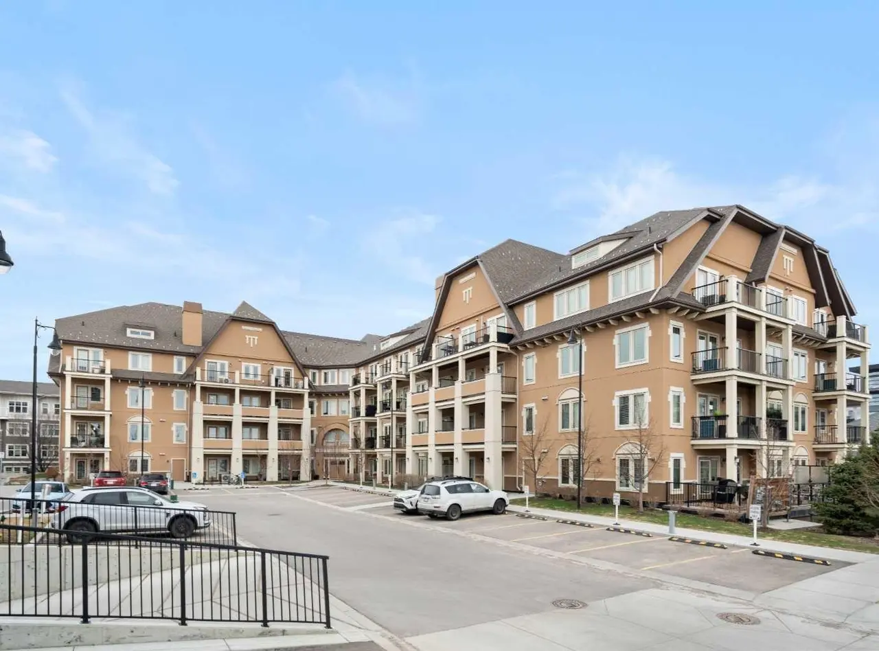 416, 30 Mahogany Mews SE