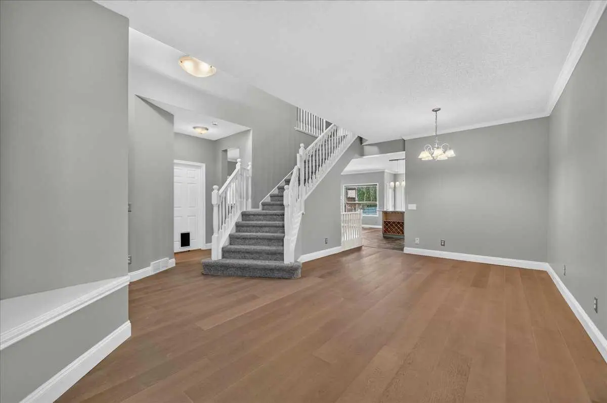 99 Evansbrooke Manor NW