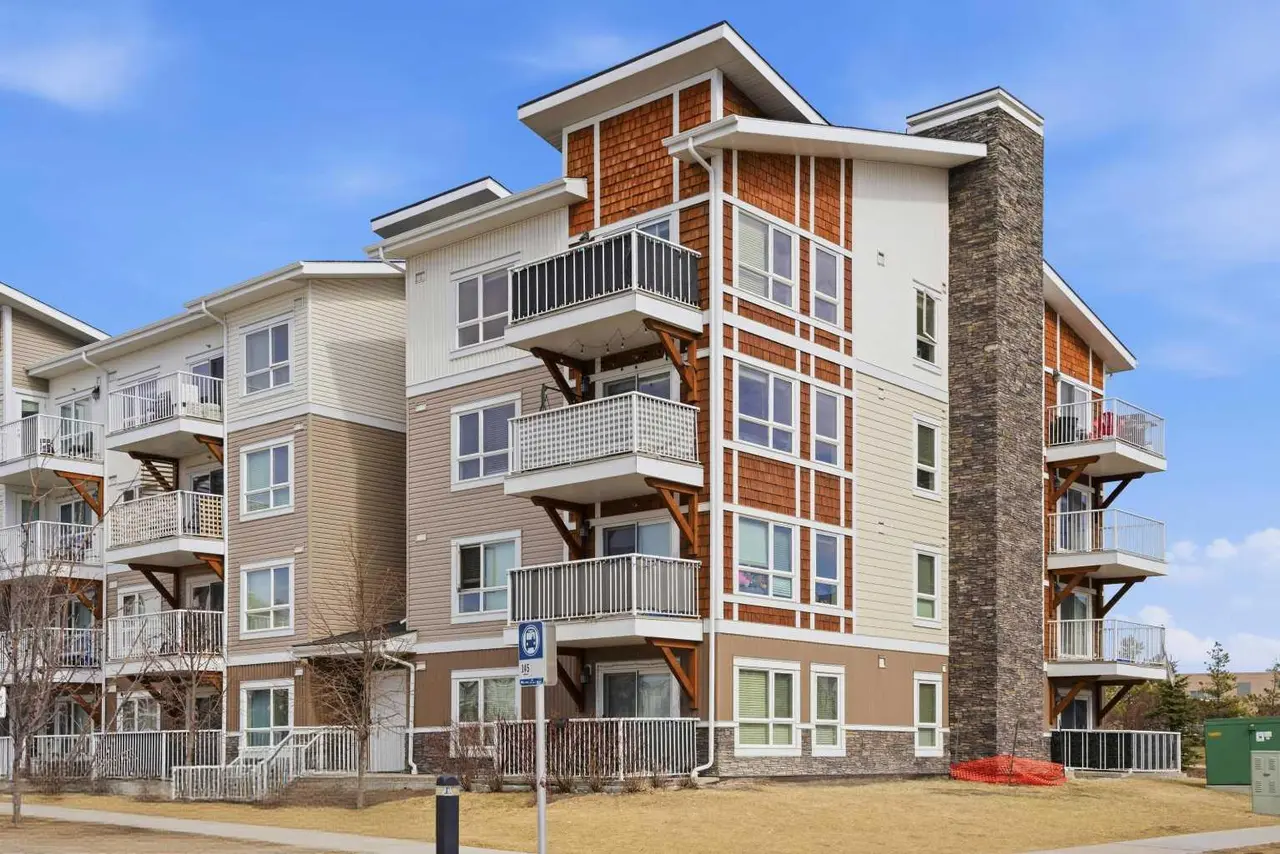 7415, 302 Skyview Ranch Drive NE