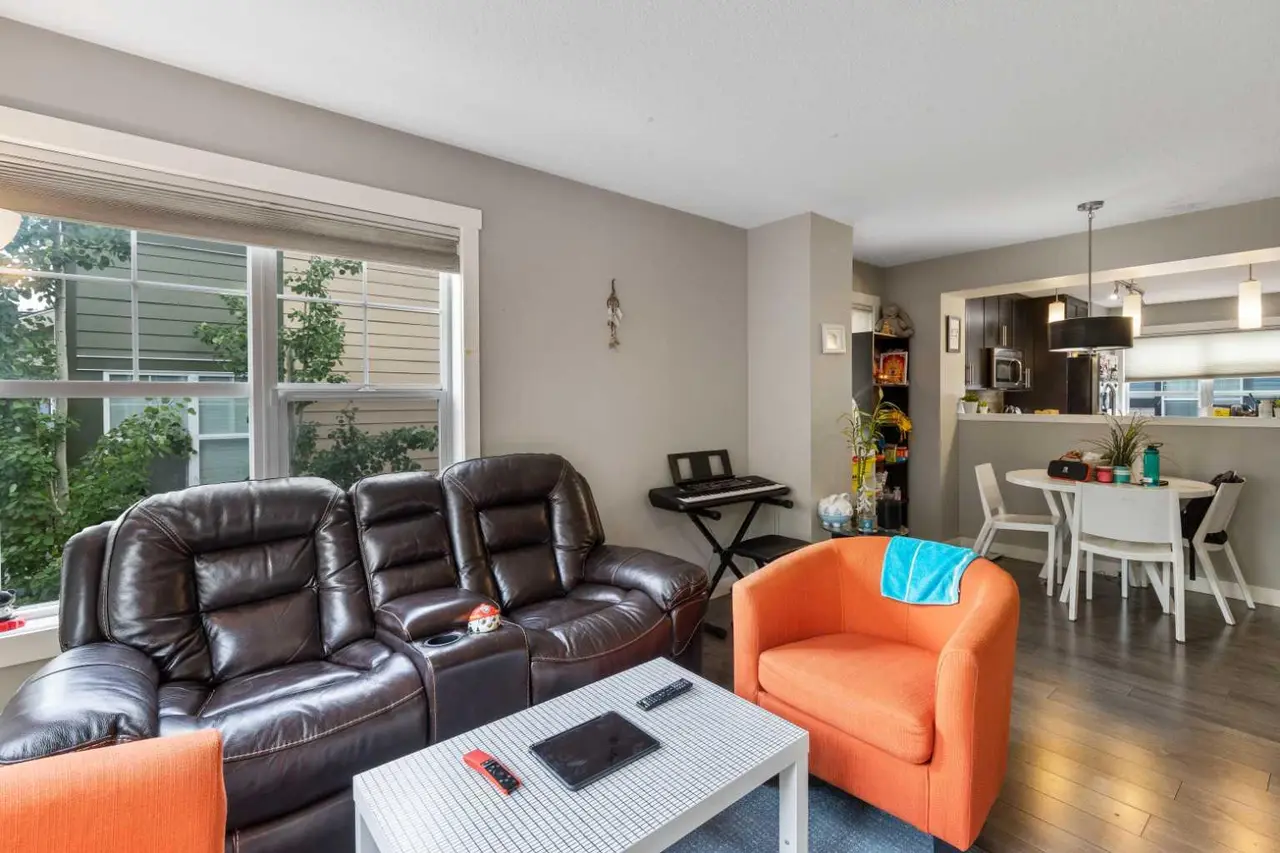 319 Mckenzie Towne Square SE