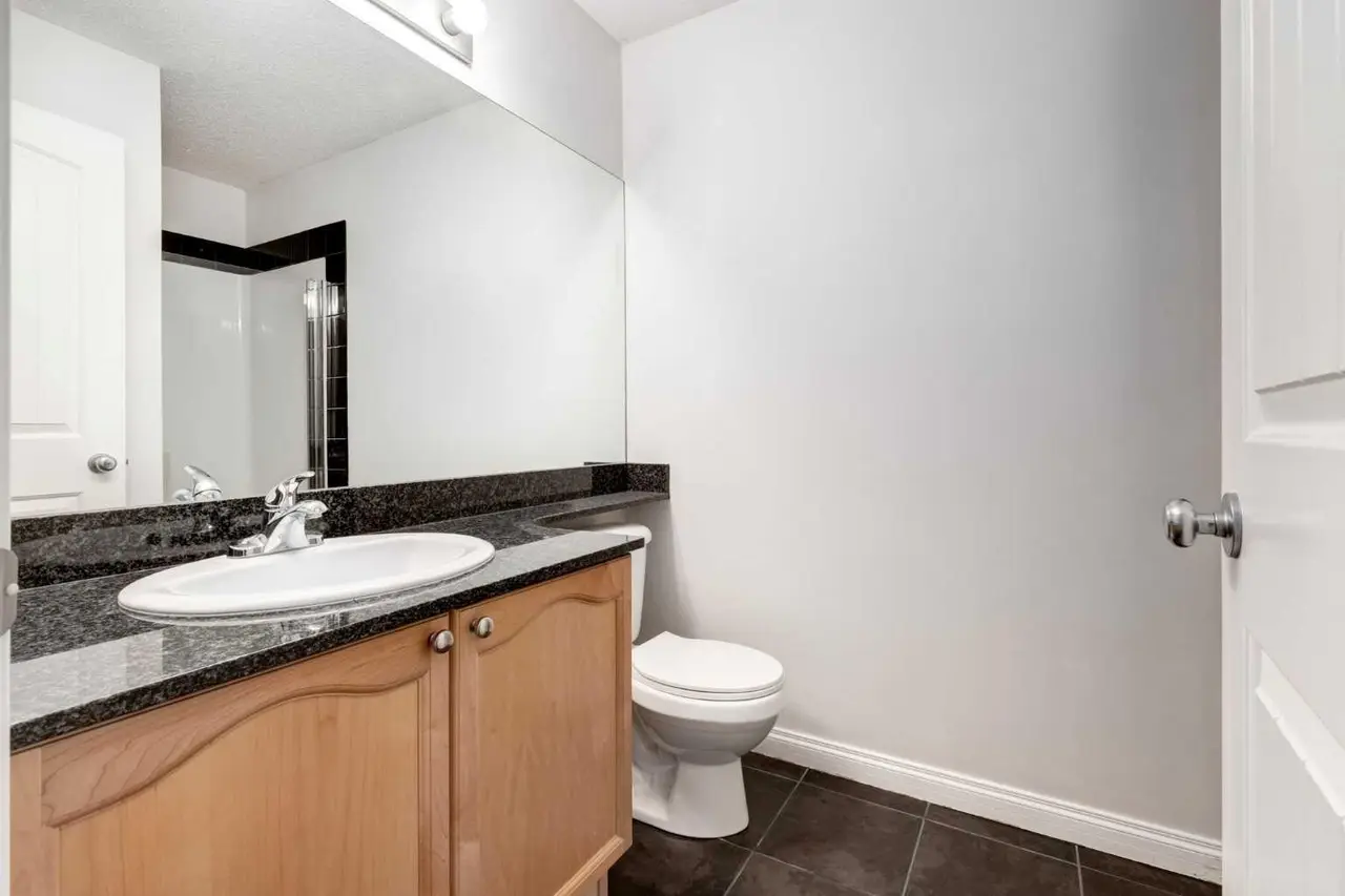 327, 8 PRESTWICK POND Terrace SE
