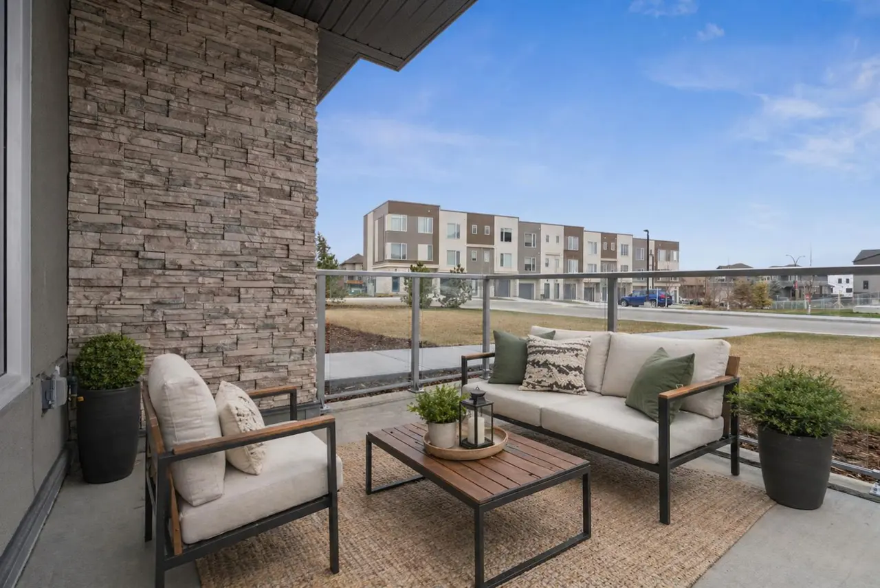103, 655 Shawnee Square SW
