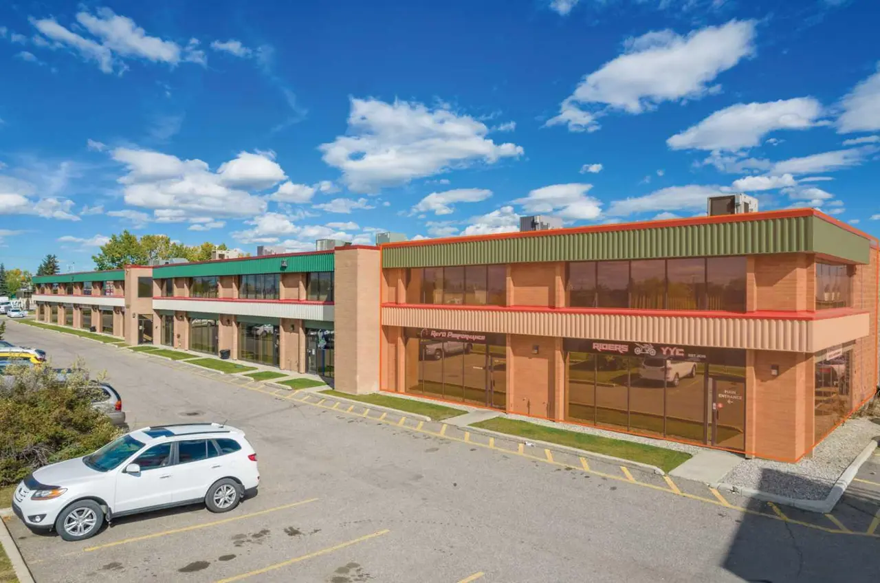 Units 11-12, 4041 74 Avenue SE