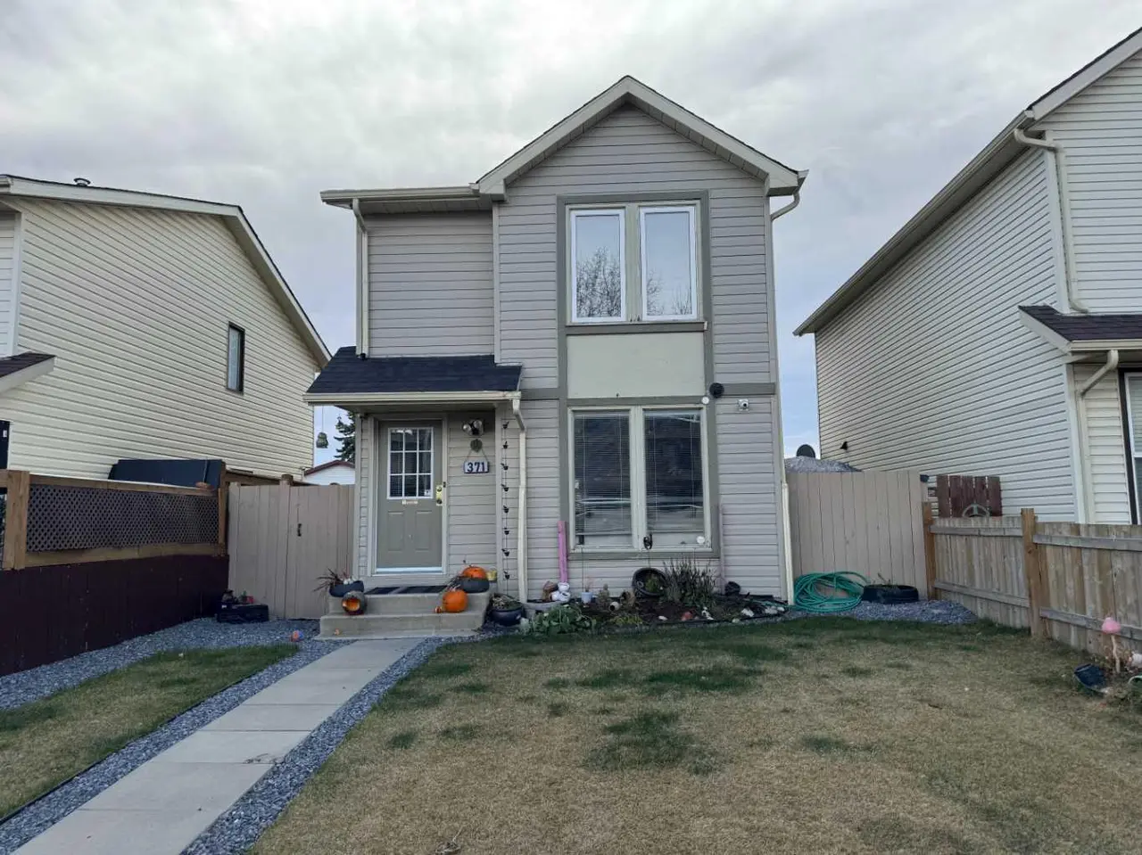 371 Falshire Drive NE