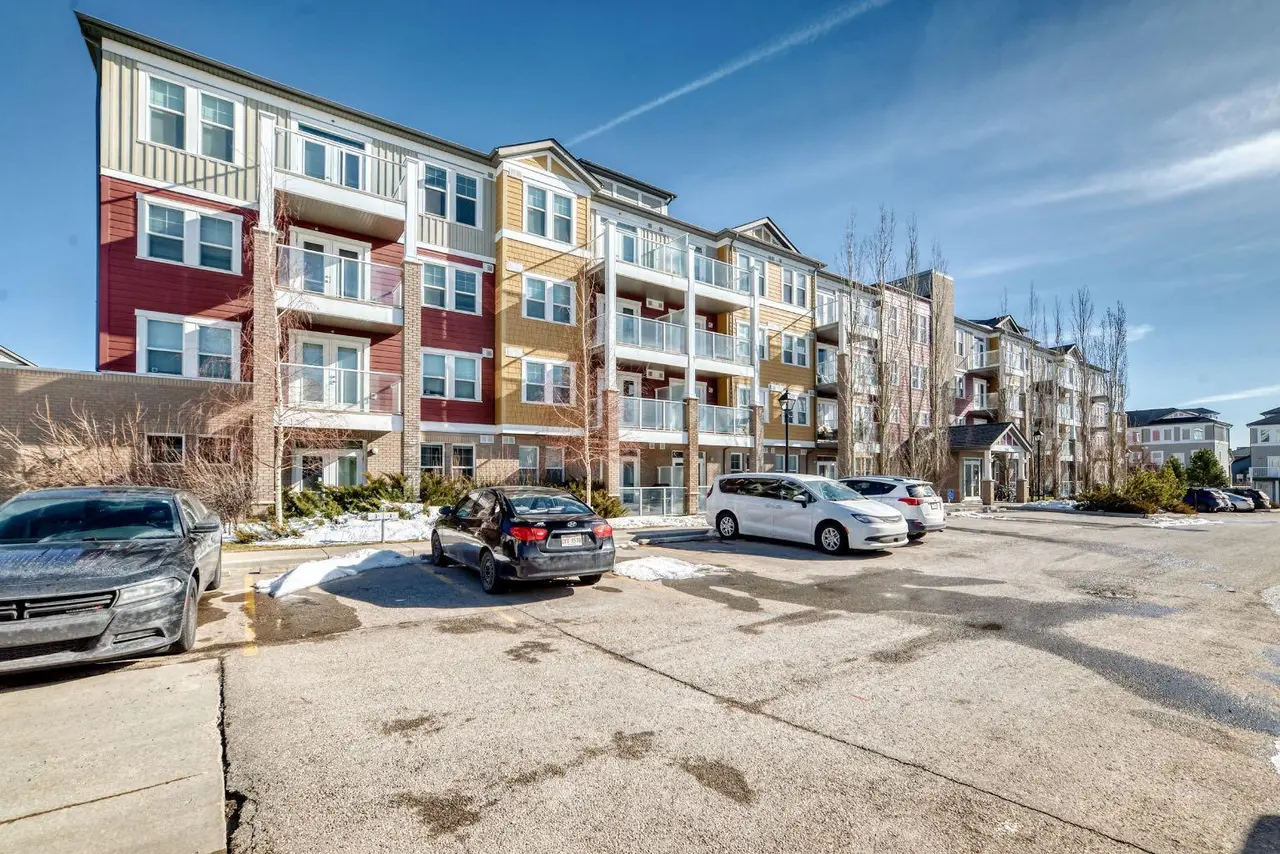 313, 2300 Evanston Square NW