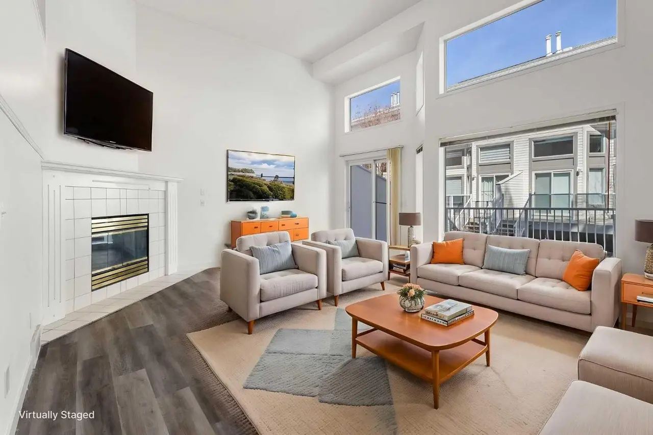 52 Kingsland Court SW