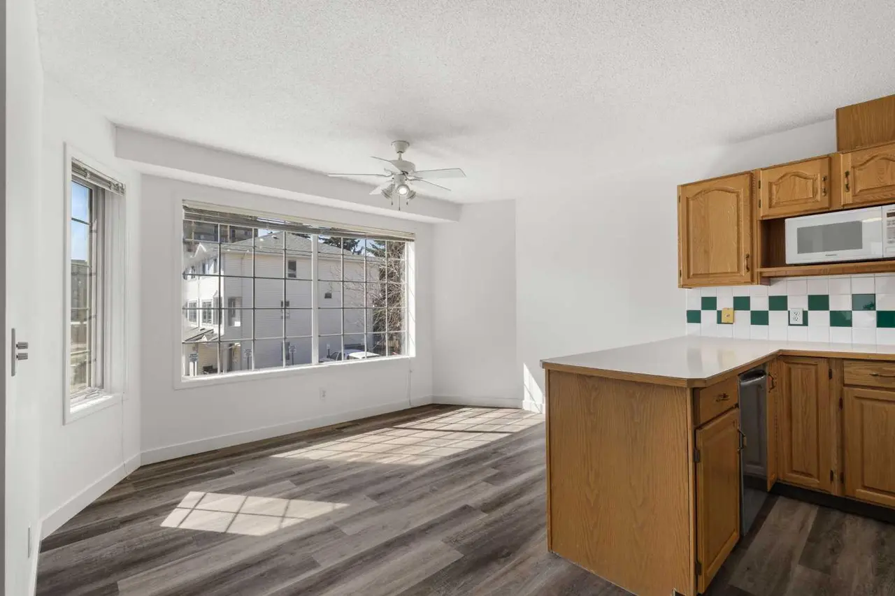 52 Kingsland Court SW