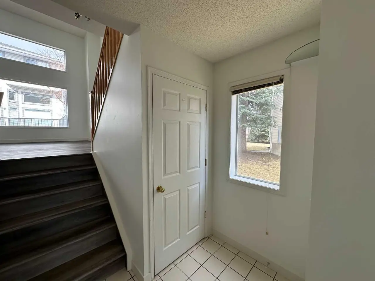 52 Kingsland Court SW