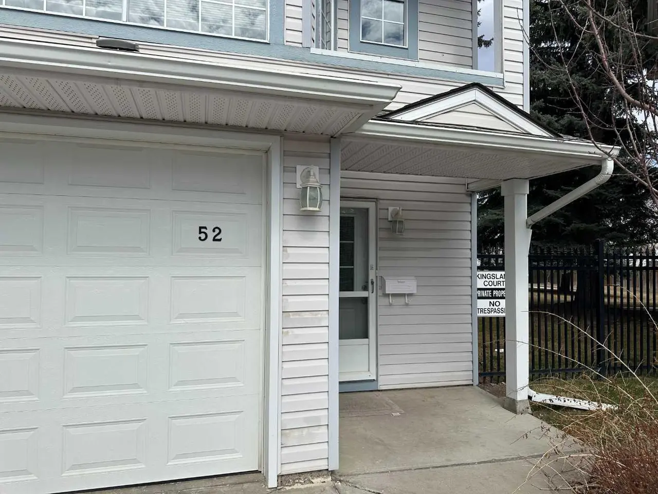 52 Kingsland Court SW