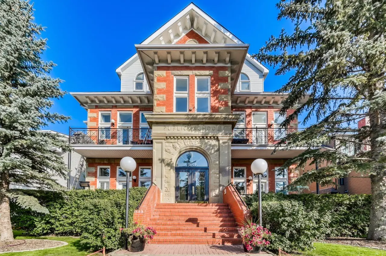 202, 3650 2 Street SW