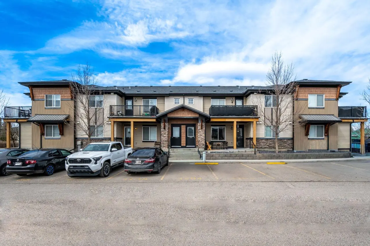 4103, 2781 Chinook Winds Drive SW