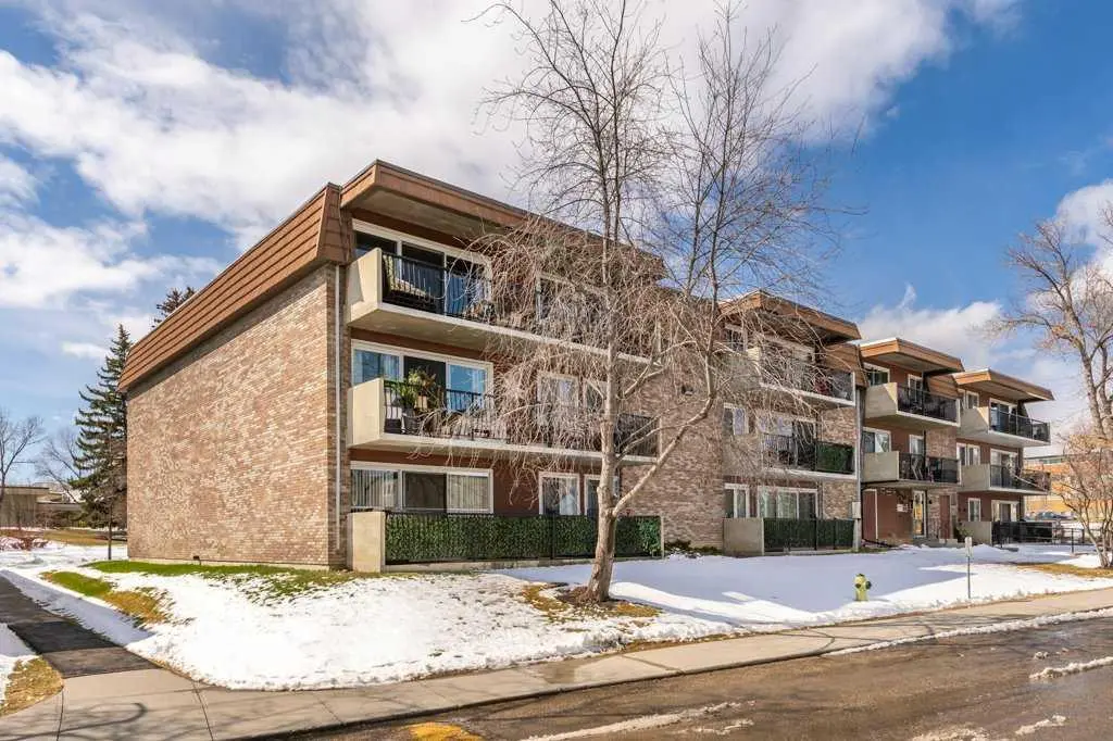 16A, 231 Heritage Drive SE