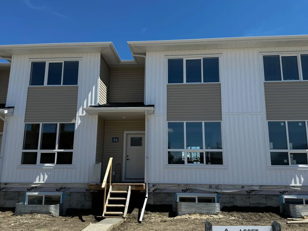44 Lavelle Close