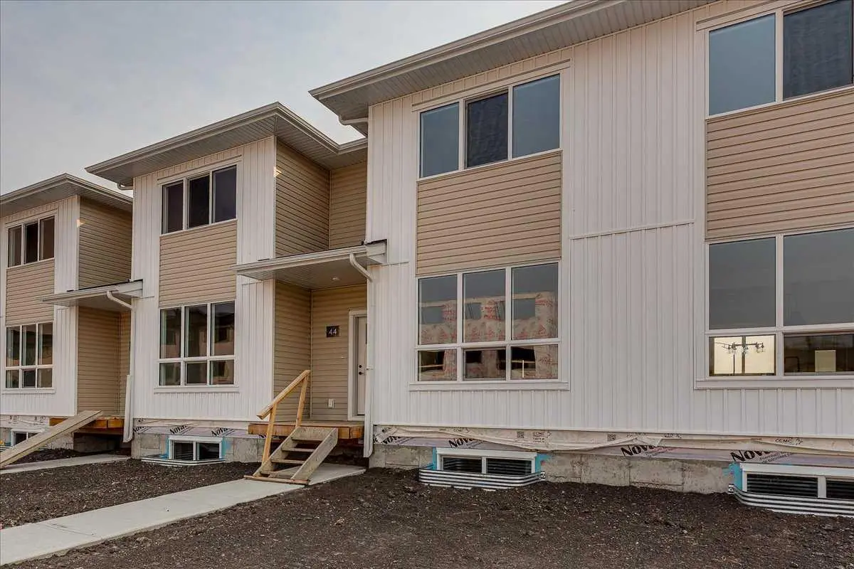 44 Lavelle Close 