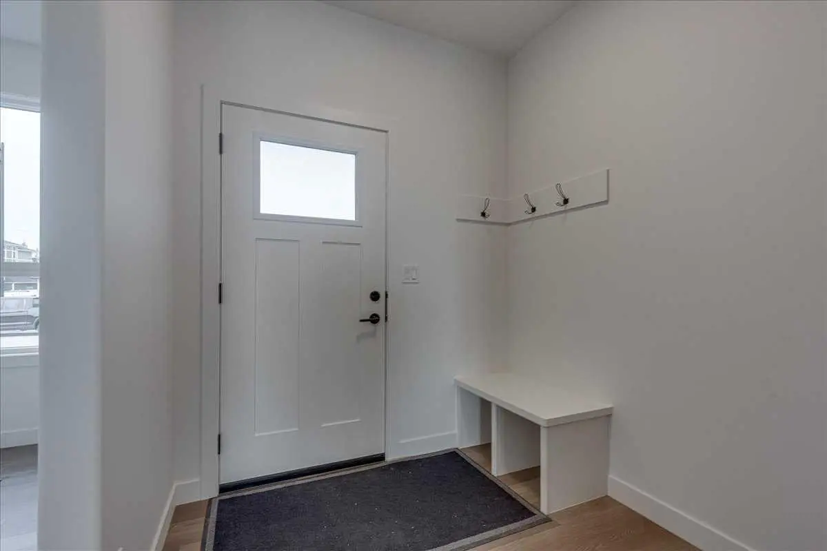 44 Lavelle Close 