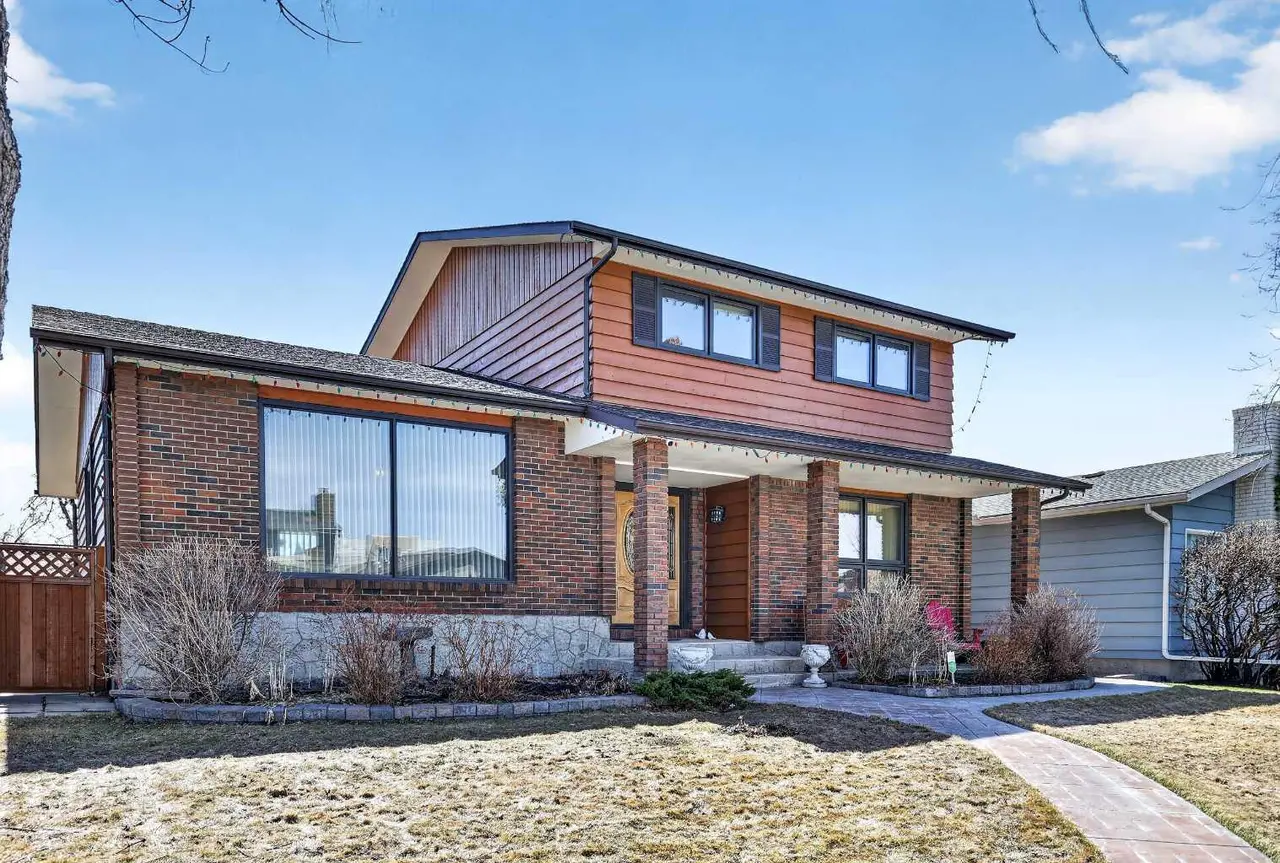 168 Templewood Drive NE