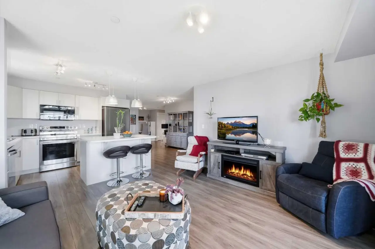 4201, 279 Copperpond Common SE