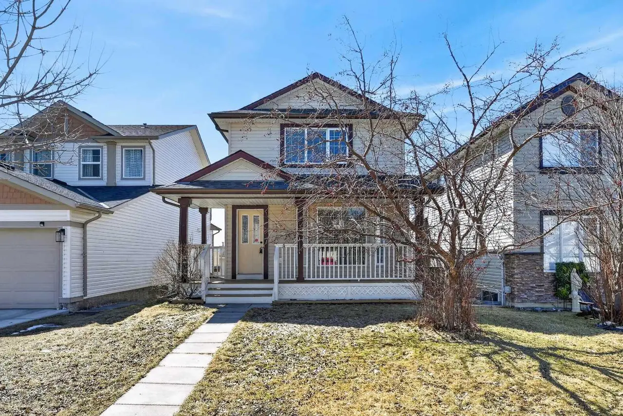 126 Evansmeade Crescent NW