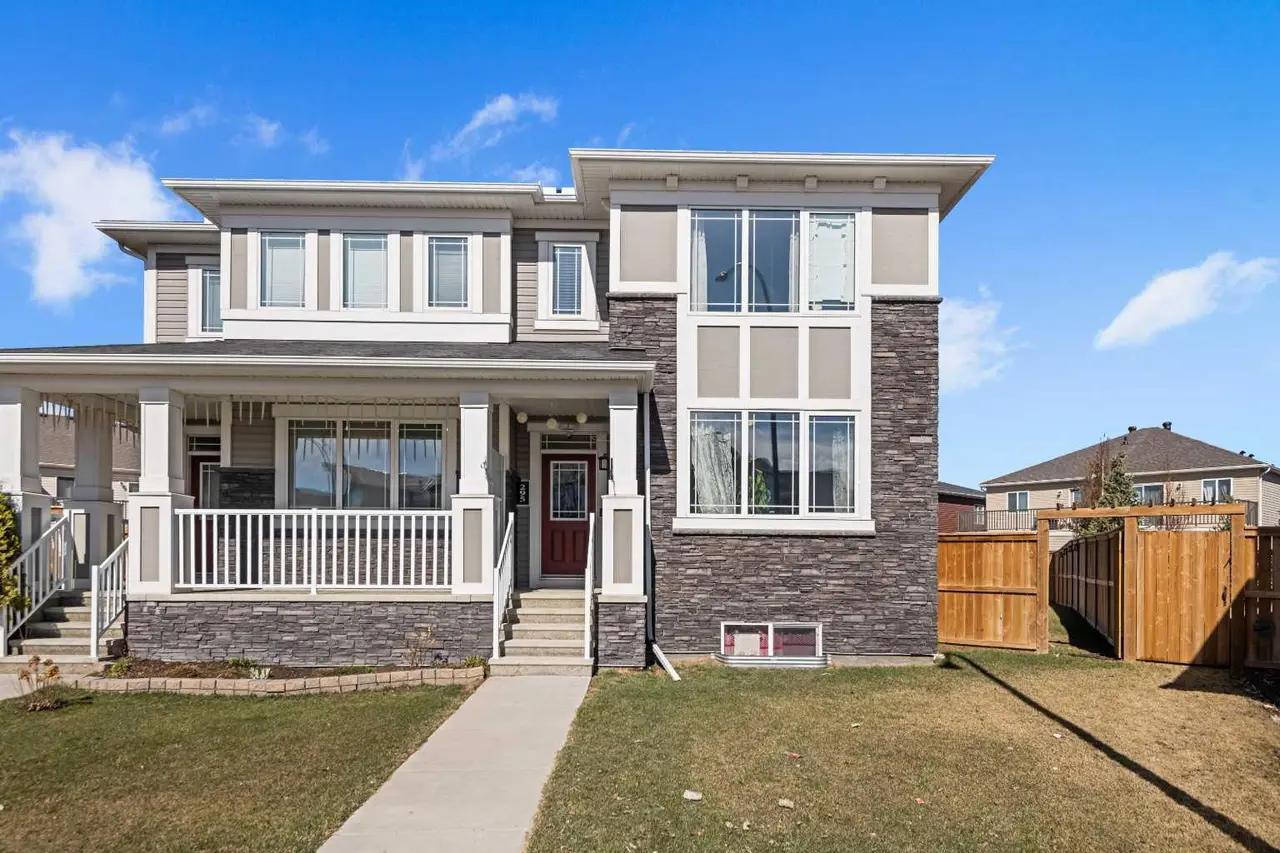 295 Carrington Circle NW