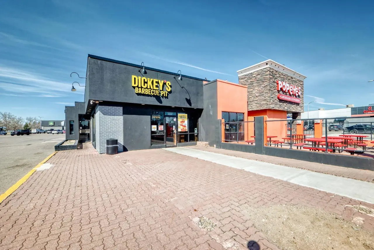 20, 1814 Mayor Magrath Drive S
