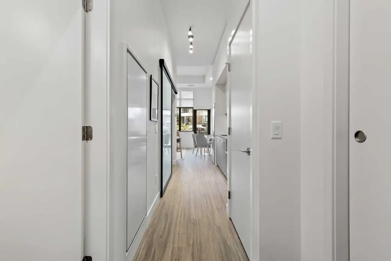Package #2, 730 2 Avenue SW