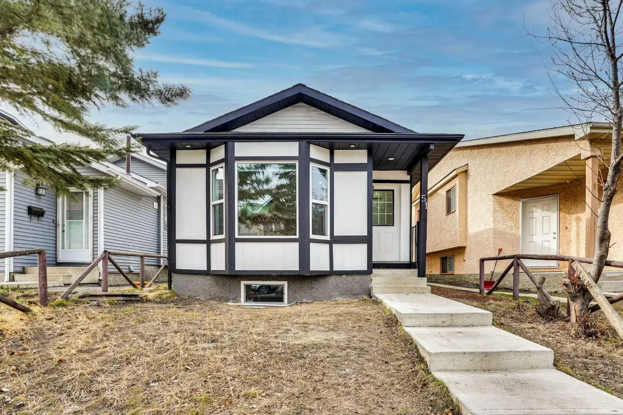 51 Taraglen Road NE