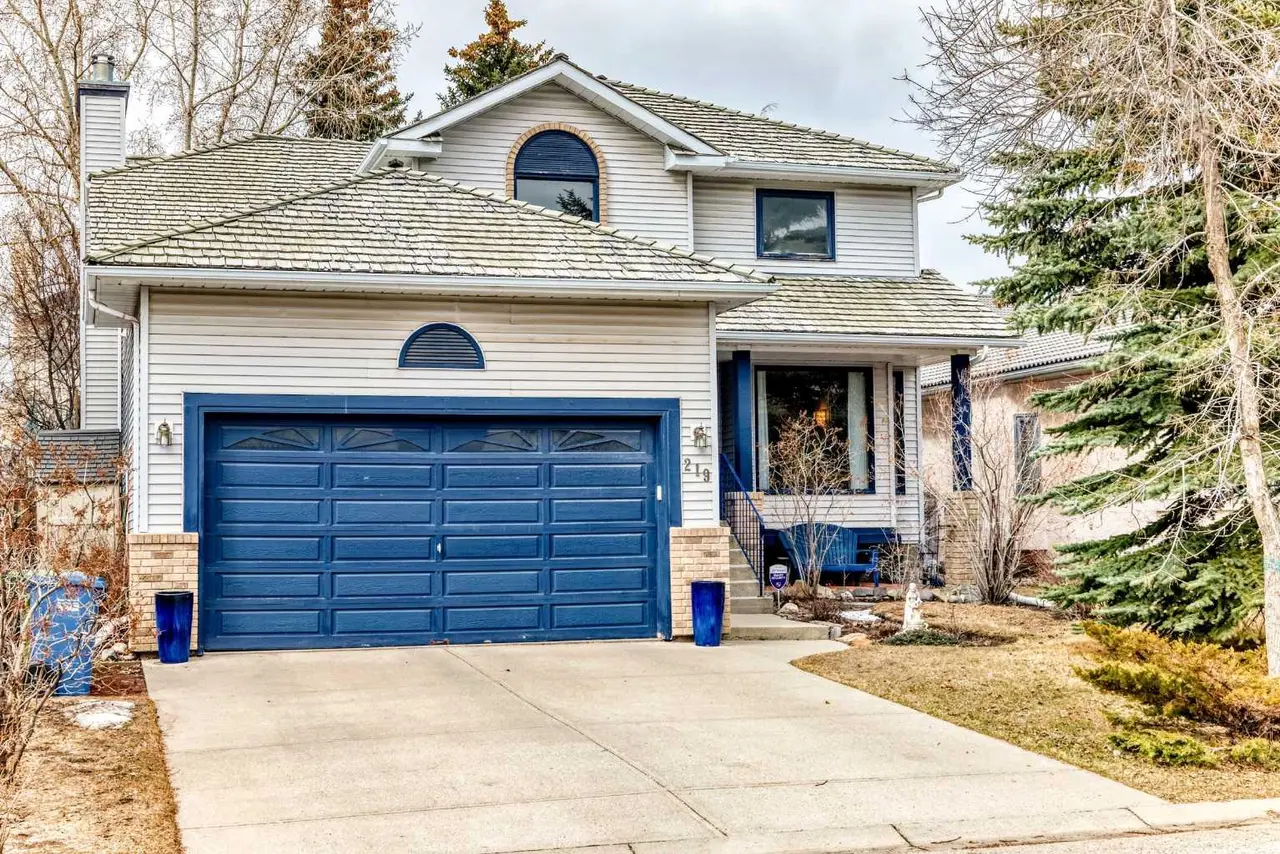 219 Hawkstone Close NW