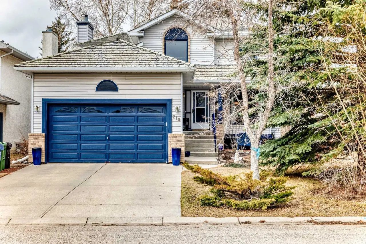 219 Hawkstone Close NW