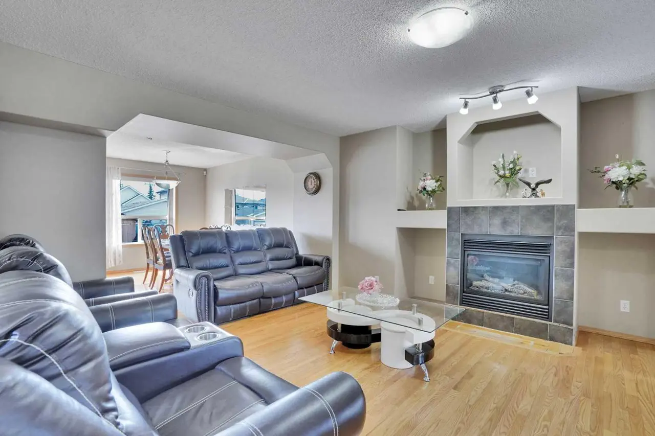 75 Taralea Crescent NE