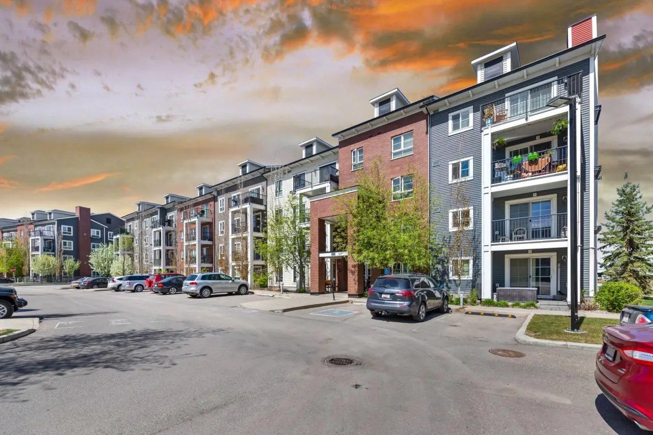 3306, 279 Copperpond Common SE