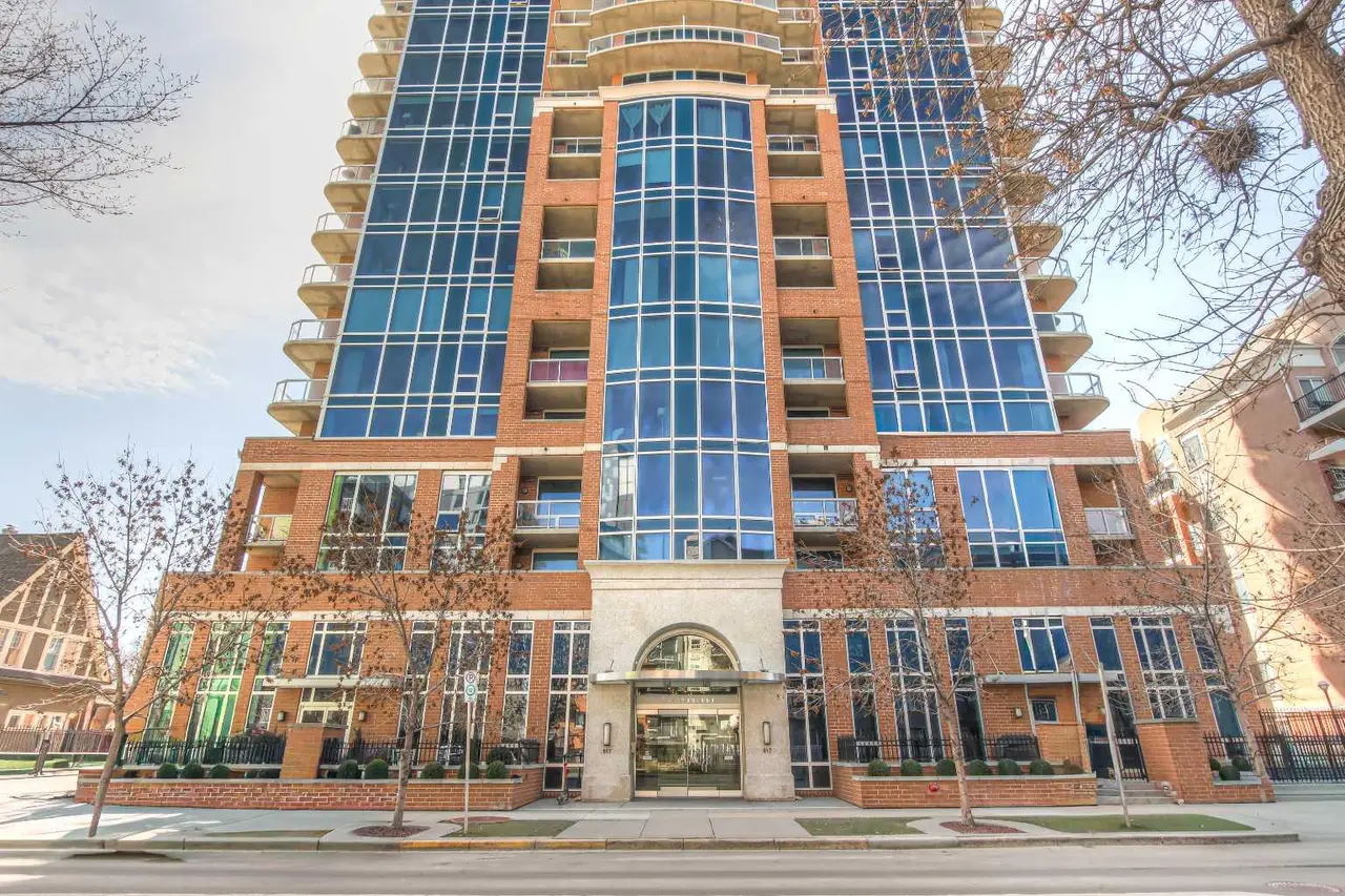 1107, 817 15 Avenue SW