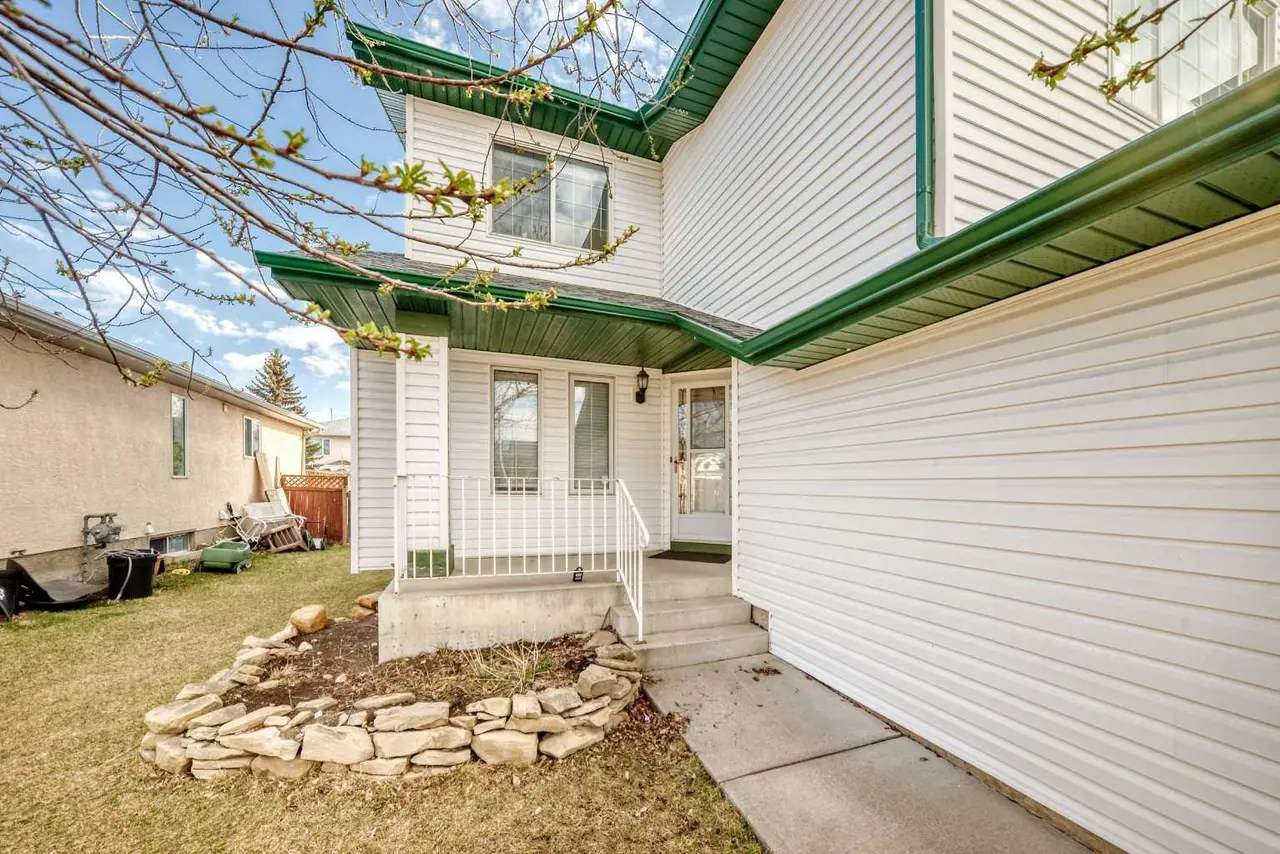 128 Harvest Park Road NE