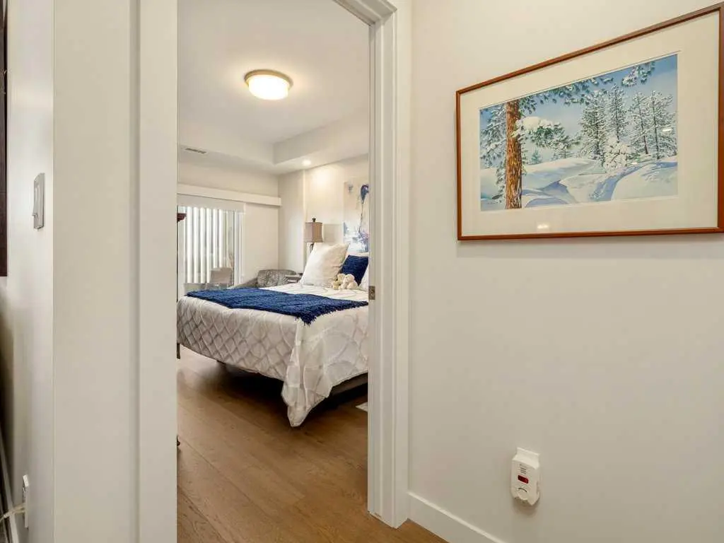 333, 102 Scenic Drive N