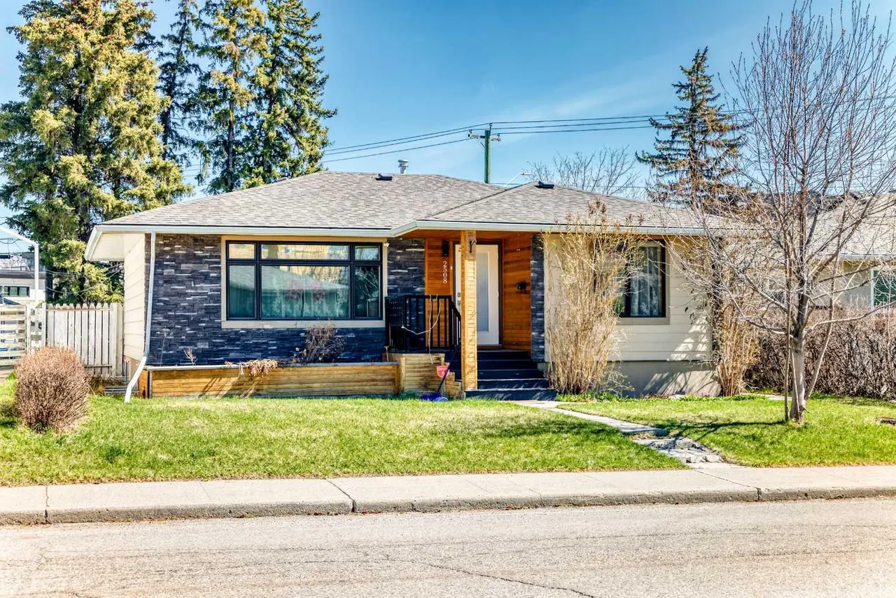2508 Morley Trail NW
