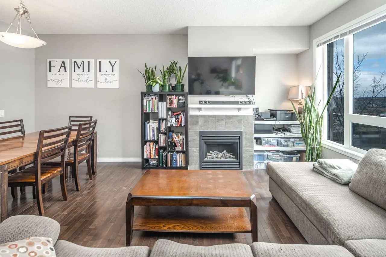 159 Kincora Heath NW