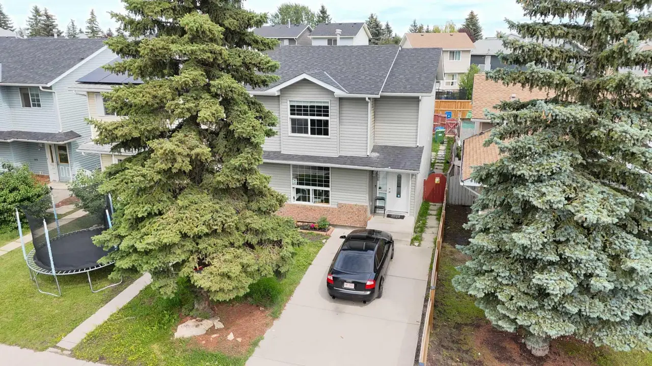 136 Martindale Drive NE
