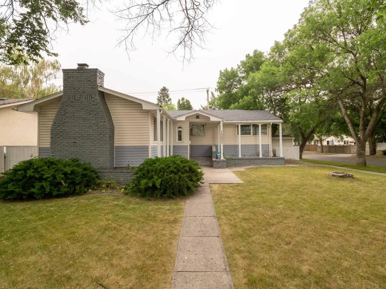 1202 13 Street S