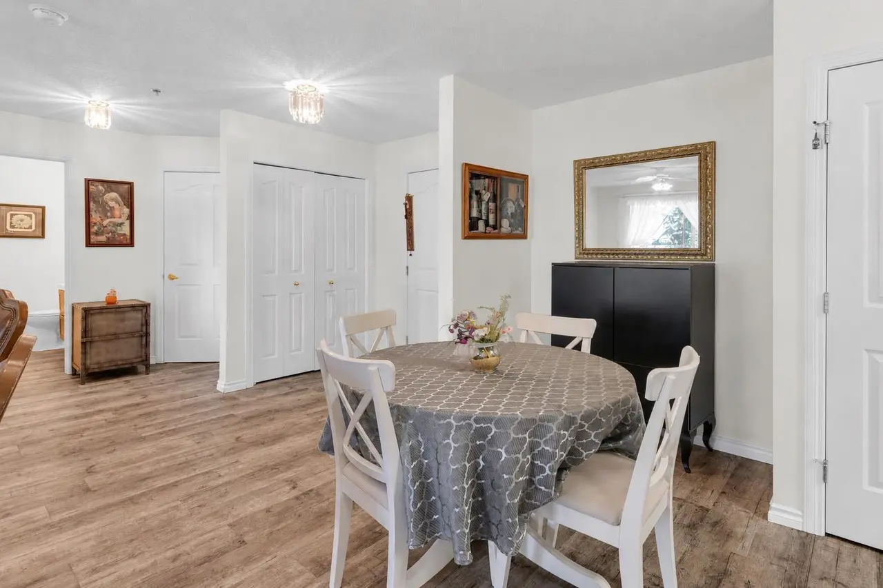 1114, 1818 Simcoe Boulevard SW