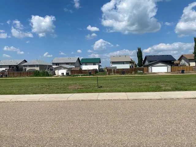 87 Upland Manor