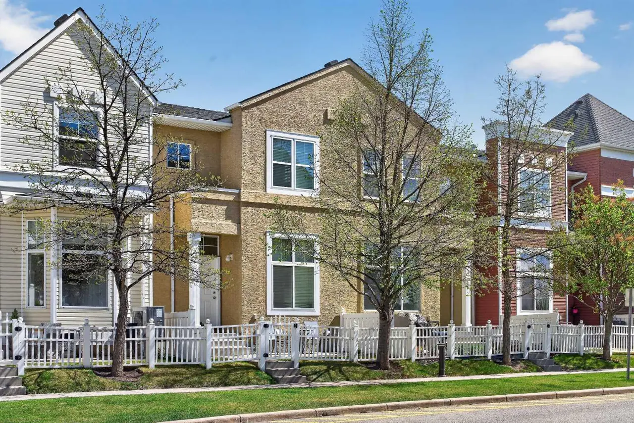 138 Promenade Way SE