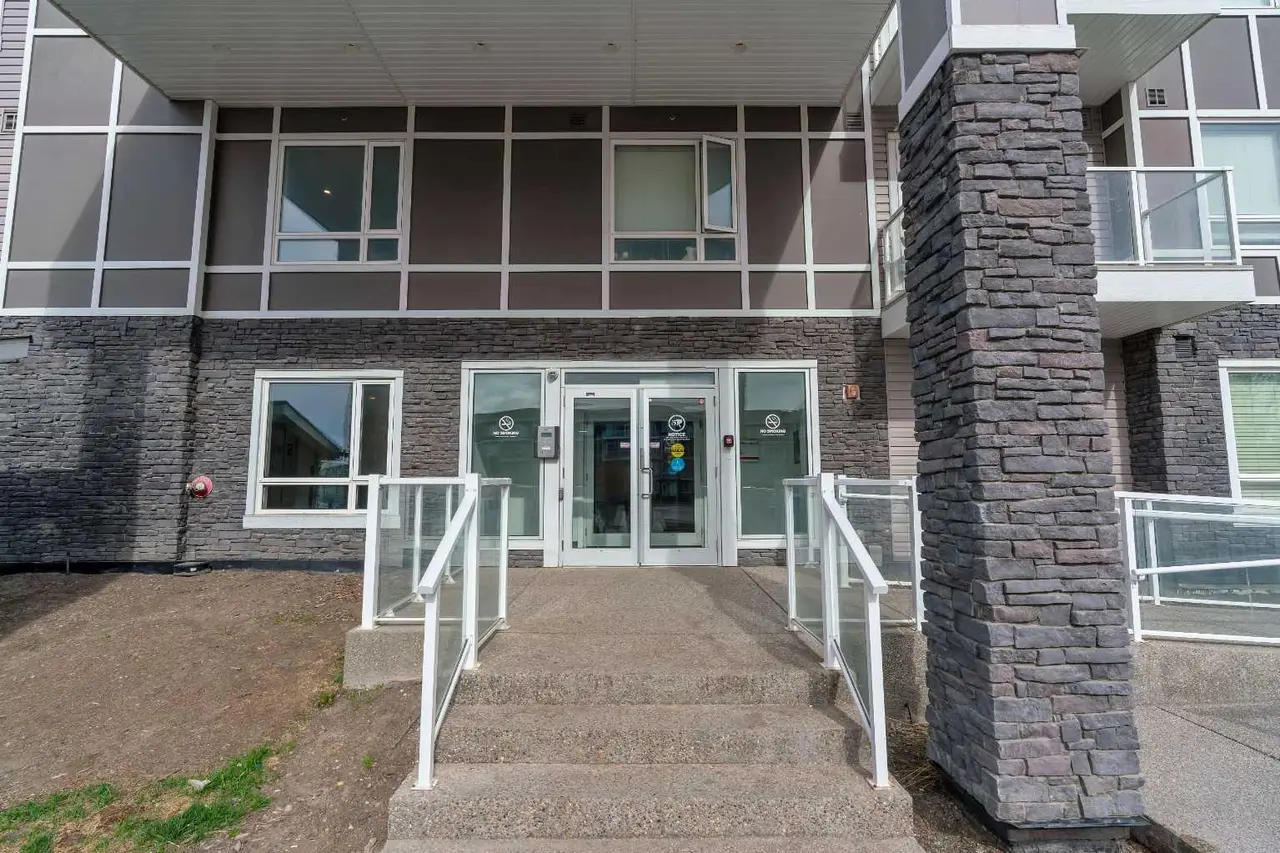 2225, 76 Cornerstone Passage NE