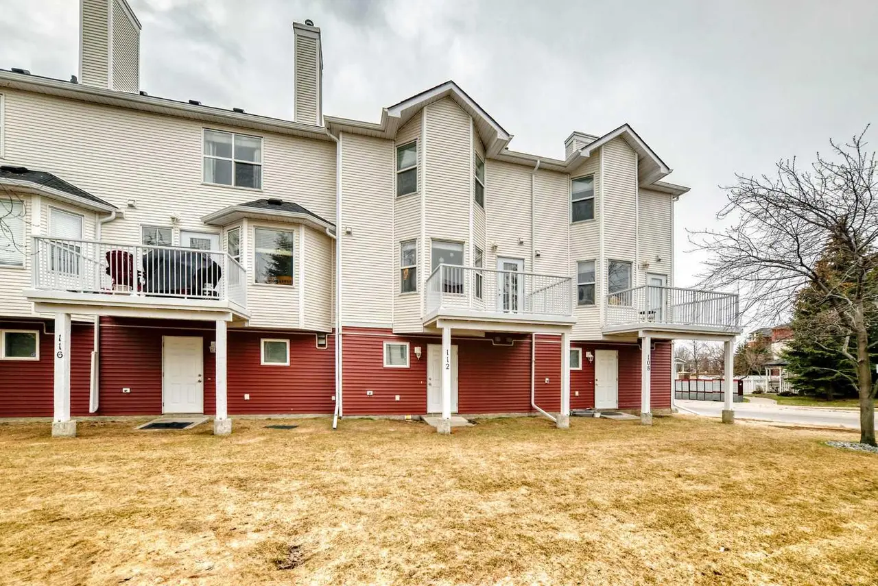 112 Country Village Cape NE