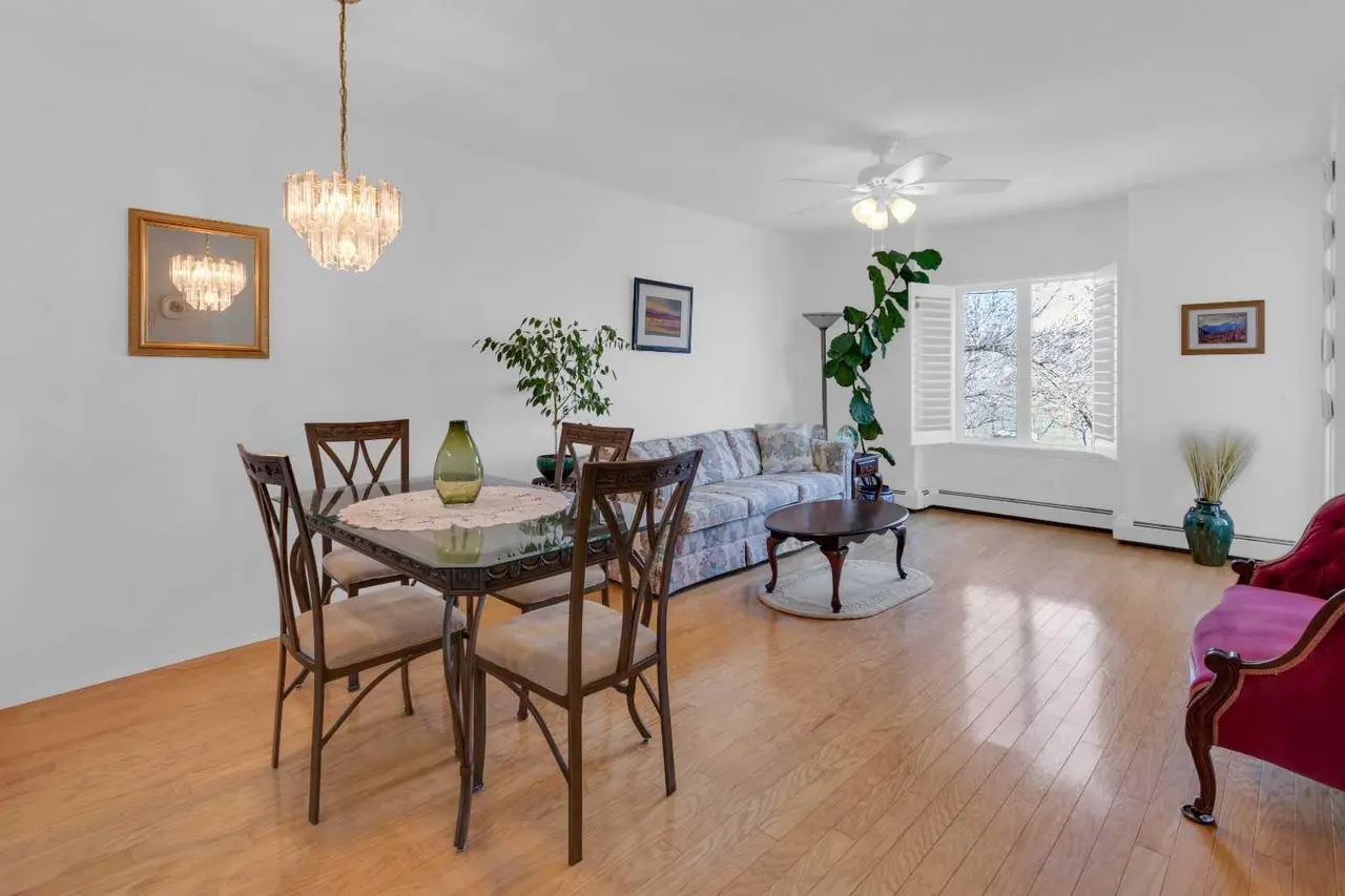 3115, 3115 Sienna Park Green SW
