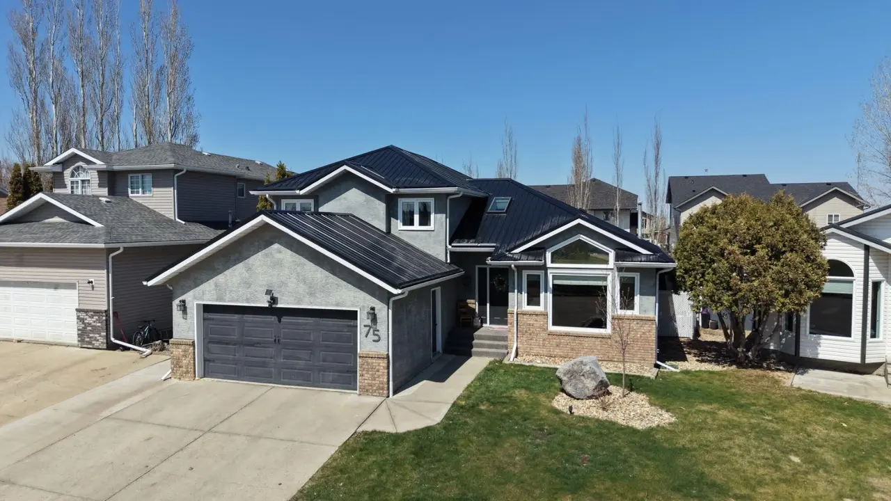 75 Parkland Close E
